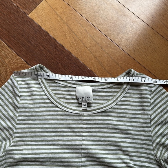 Mink Pink Striped Cropped Tee with Twist Detail, size Medium - Picture 5 of 10